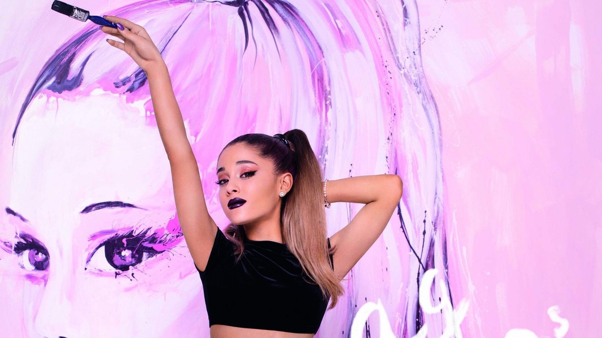 Ariana Grande Aesthetic Wallpaper