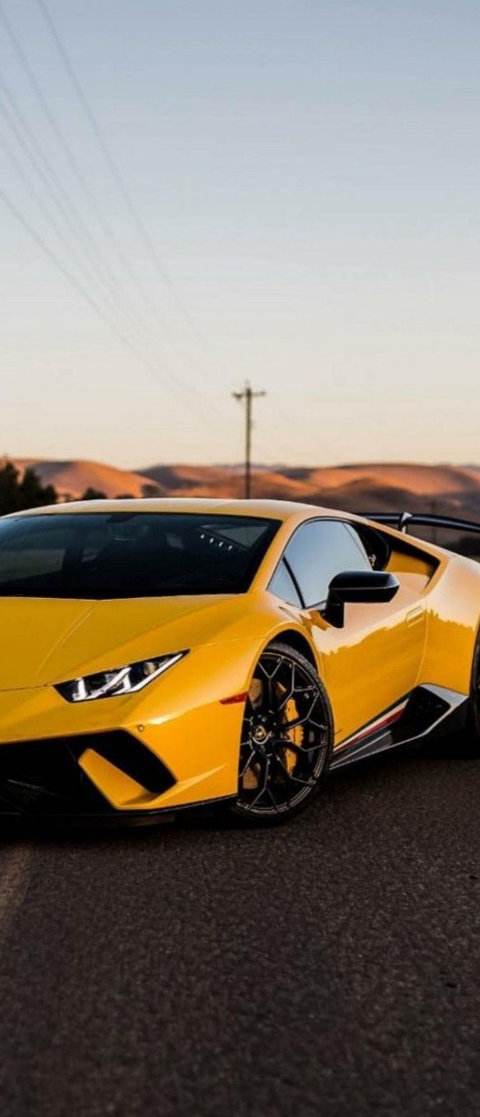 Aesthetic wallpaper yellow Lamborghini